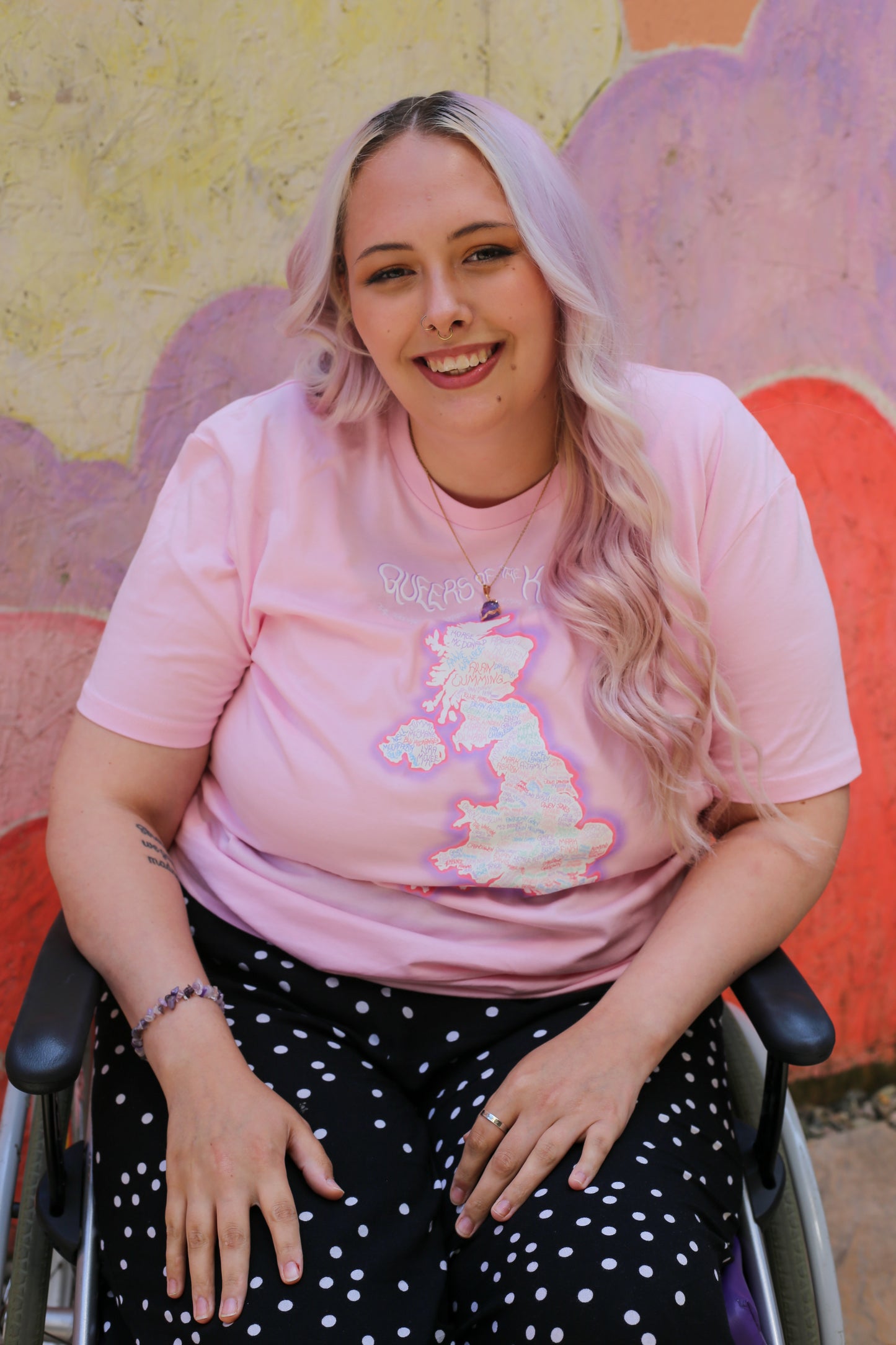 queers of the kingdom t-shirt pink