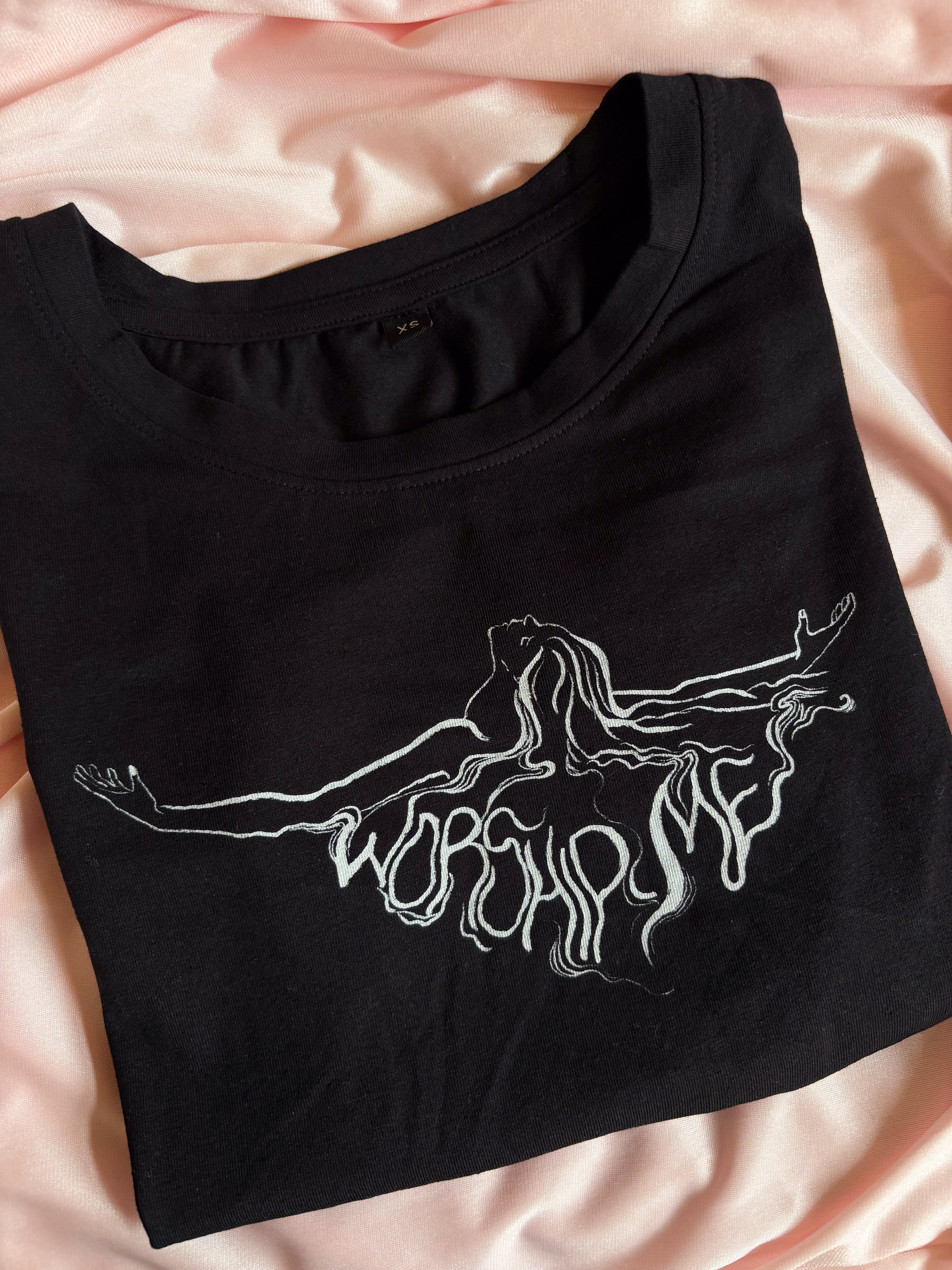 Worship Me baby tee