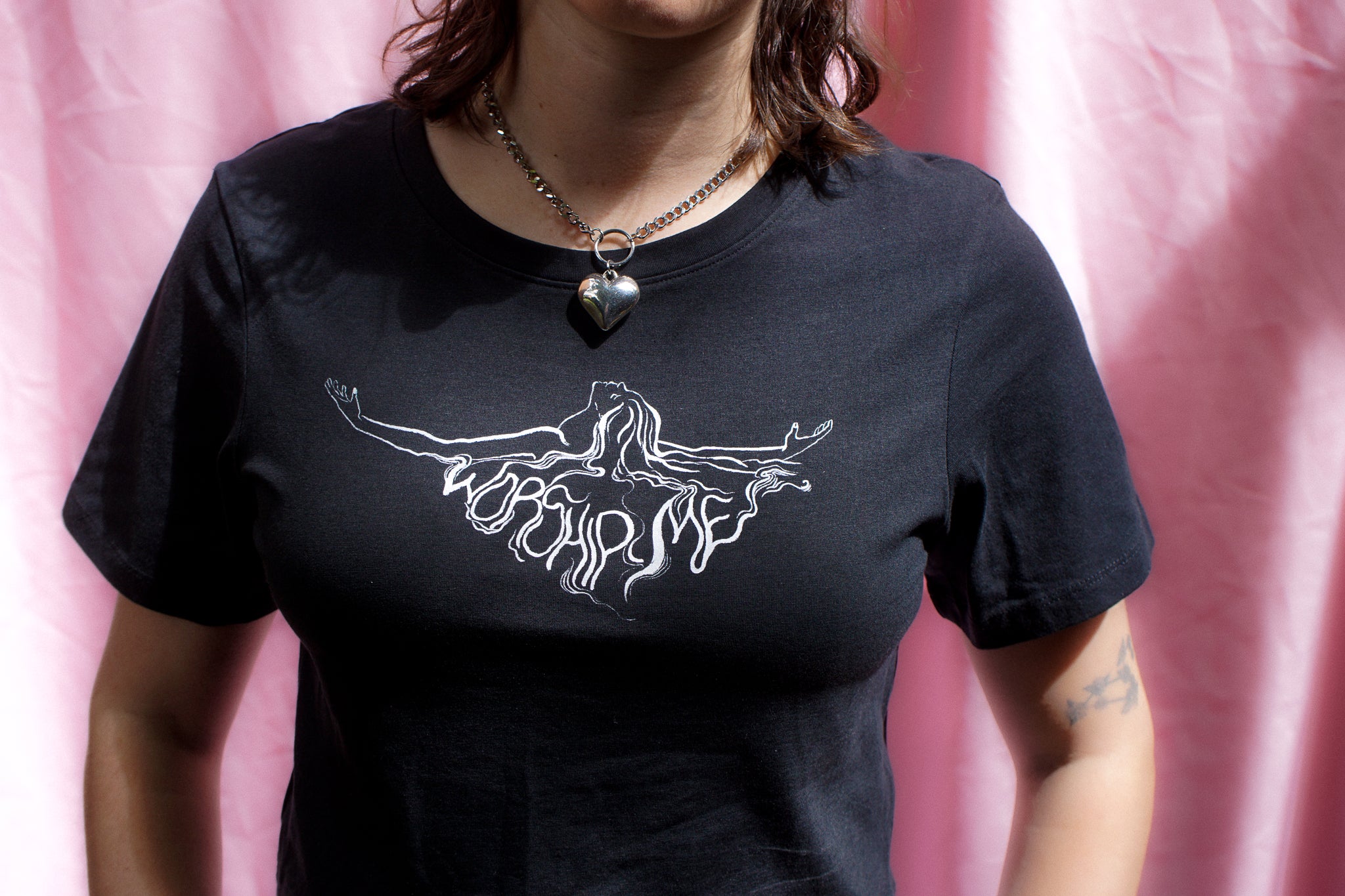 Worship Me baby tee