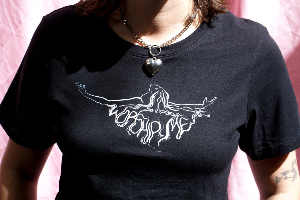 Worship Me baby tee